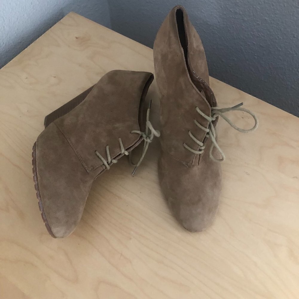 Aldo Women's Tan Suede Leather Wedge Bootie EU 40 9-9.5 Chunky Sole Boho NEW